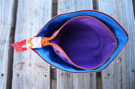 Open Wide Zippered Pouch DIY Tutorial Noodlehead Zipper Pouch