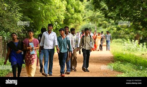 Indian College Students Walking Campus Stock Photos & Indian College ...