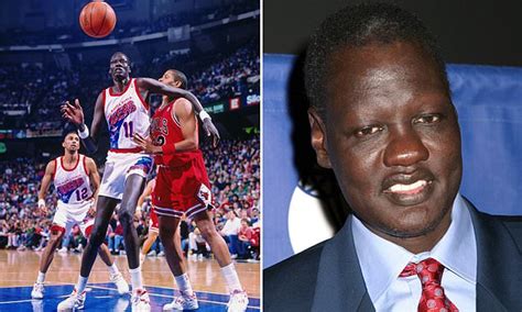 Manute Bol Lied About His Age And May Have Played At 50 Daily Mail Online