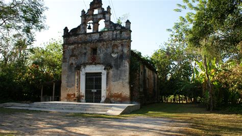 Las Mirandillas Church Mayan Train