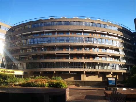 Frobisher Crescent In The Barbican Estate BARBICAN LIVING