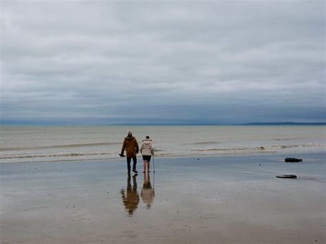 On doit être hors saison À Luc sur Mer Claire Dollé Flickr