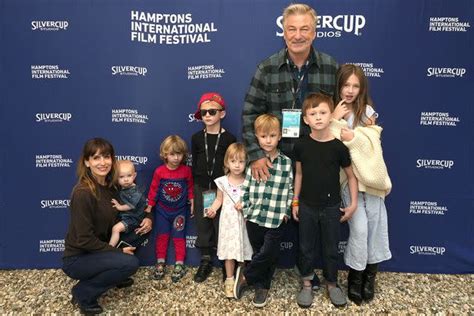 Alec Baldwin And Wife Hilaria Announce Tlc Reality Series The Baldwins