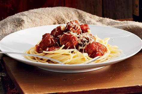 Spaghetti Con Polpette Recipe Italian Recipes Recipes Polpette Recipe