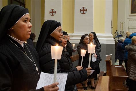 Vita Consacrata Uomini E Donne Che Coltivano La Speranza Diocesi Di