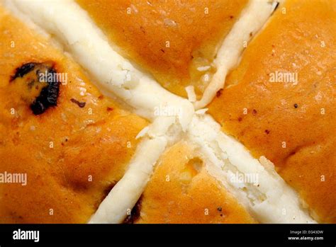 Hot Cross Bun Hi Res Stock Photography And Images Alamy