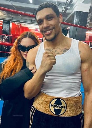 Madonna Confirma Su Noviazgo Con Un Joven Boxeador Vida Latina
