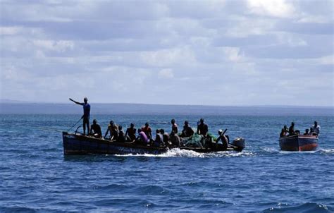 Plus De 90 Morts Dans Le Naufrage D Un Bateau Au Large Du Mozambique