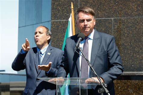 BOLSONARO Governador Aliado Entra Em Crise Presidente E Abre