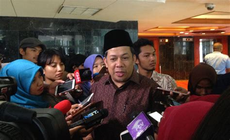 Fahri Hamzah: DPR Baru Bisa Ganti Setnov Jika Statusnya Terdakwa | Tagar