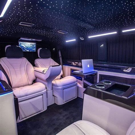 MERCEDES-BENZ MAYBACH LUXURY MINIVAN | Luxury cars, Luxury car interior ...