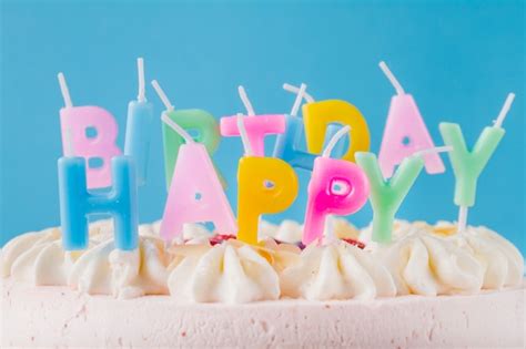 Free Photo | Happy birthday writing on cake