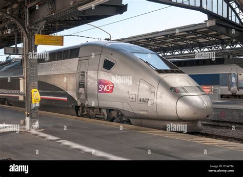 Train alstom Banque de photographies et dimages à haute résolution Alamy