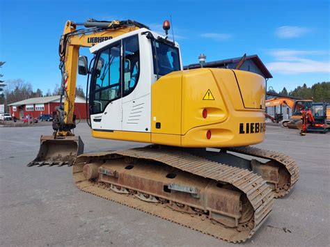 Liebherr R914 Compact PyÖrittÄjÄllÄ Konesilta Oy