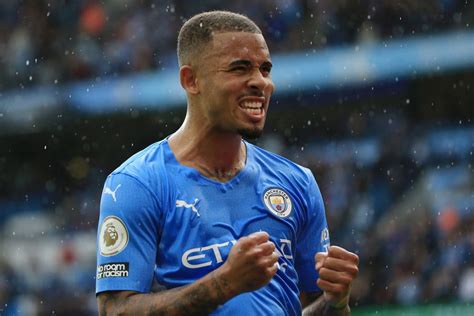 Gabriel Jesus Elege Fernandinho Como Líder Do City E De Bruyne O De Mais Visão De Jogo Futebol