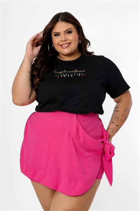 T Shirt Plus Size O Segredo E Voce Florescer Flores Bordada Preto