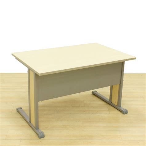 Mesa Operativa Steelcase Mod Metal Tapa Fabricada En Arce Faldon