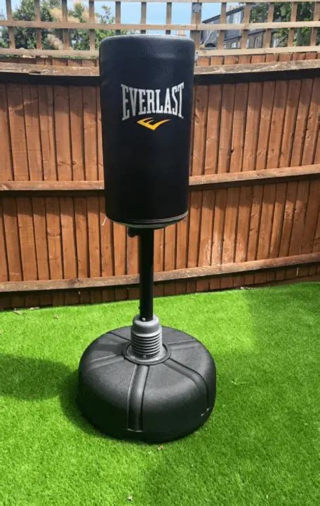 Best Punching Bag For Beginners - Newbies Heavy Bag Guide