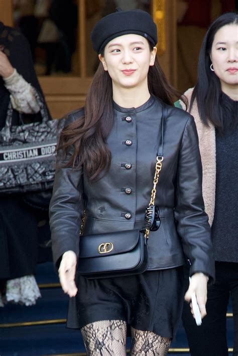 230301 Jisoo Outside Hotel In Paris France Rblackpink