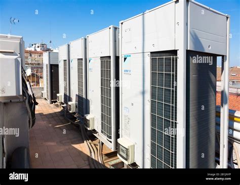 Daikin Hi Res Stock Photography And Images Alamy