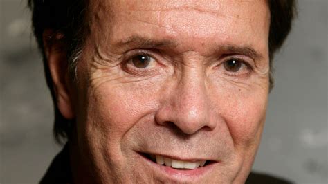 Cliff Richard Sex Offence Inquiry Significantly Expanded Huffpost Uk News