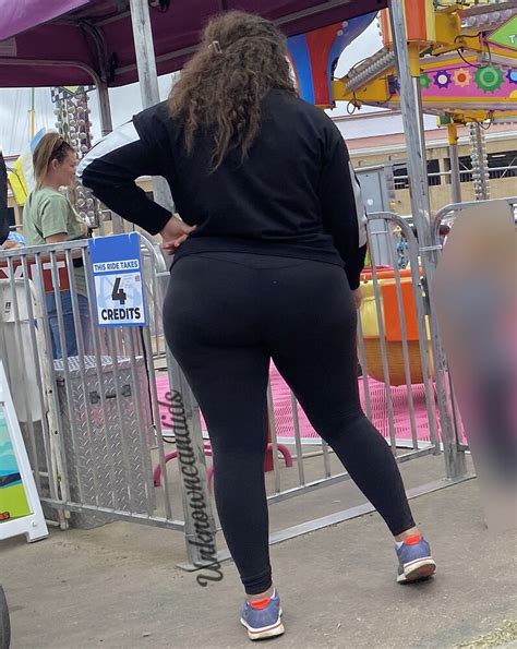 OC Fat Ass Milf Vpl BBW Spandex Leggings Yoga Pants Forum