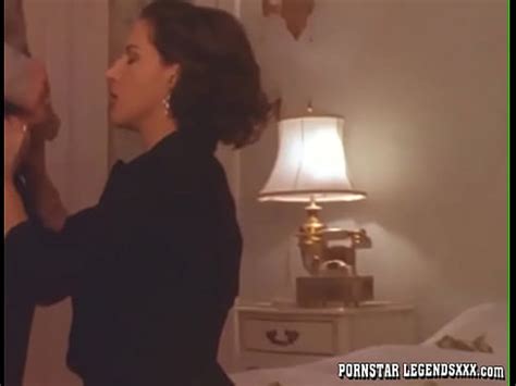 La nena de Classics Melissa Monet recibe semen en la boca después del 69 XVIDEOS