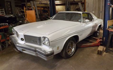 1975 Oldsmobile Cutlass S Hurst Olds W 25 Barn Finds