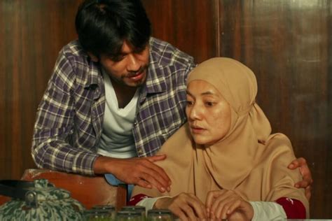 6 Rekomendasi Film Indonesia Bertema Lebaran Dari Bikin Sedih Sampai