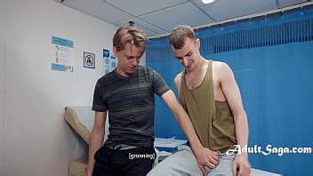 Swinging The Other Way For A Desperate Pay Day Leo Louis Ryan Jacobs XVIDEOS