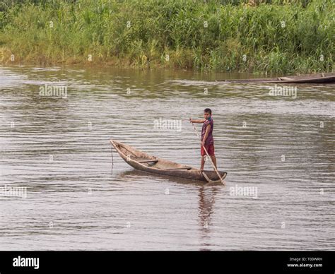 Amazon tribe child hi-res stock photography and images - Alamy