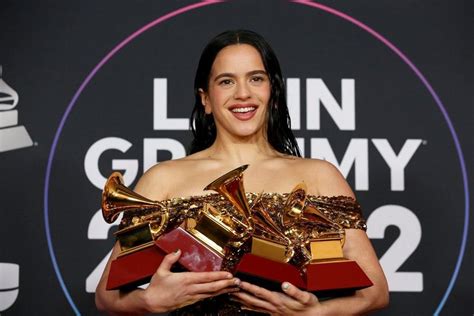 Rosal A La Gran Triunfadora De Los Latin Grammy Nvi Istmo