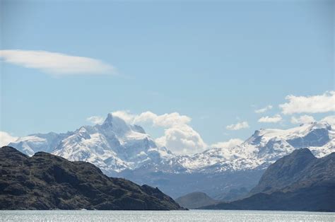 Premium Photo | Lake argentino in the glaciers national park