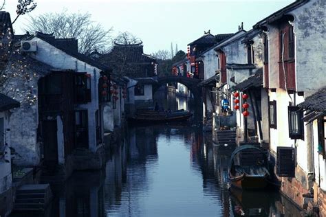 Zhouzhuang Water Town Private Tour From Suzhou China