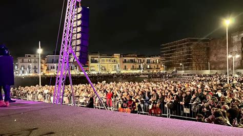 La Magia Del Natale A Pozzuoli Mila Presenze Nei Primi Giorni