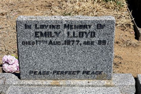 Emily Courtney Lloyd 1888 1977 Monumento Find A Grave