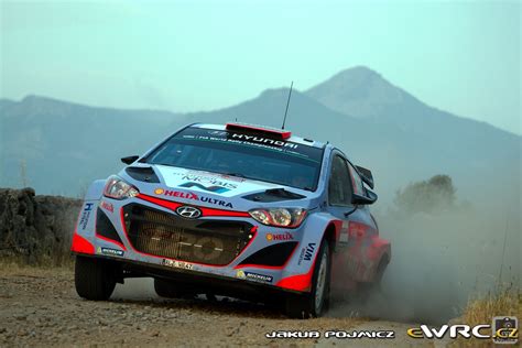 Sordo Dani Martí Marc Hyundai i20 WRC Rally Italia Sardegna 2015