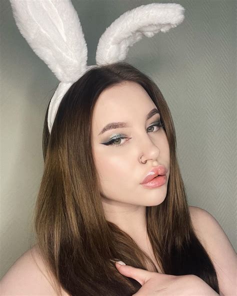 Im Such A Cute Bunny Today🐰 ️ [f22] R Selfie