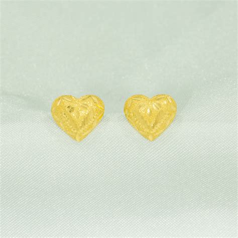 Share More Than 79 Heart Shaped Gold Earring Designs Latest