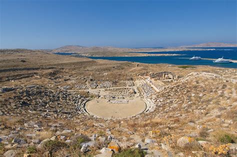 History of the Cyclades Islands, Greece - The Thinking Traveller