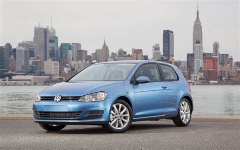 2015 Volkswagen Golf: Spot the Differences - 4/5