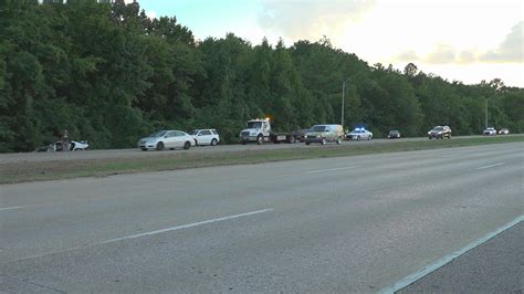 Crash involving Memphis Police cruiser shuts down part of Sam Cooper Blvd. | localmemphis.com