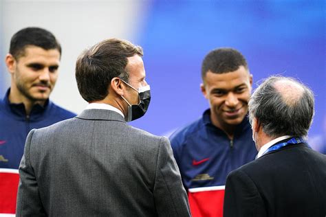 Foot Psg Psg Kylian Mbappé Est Vraiment Trop Fort Emmanuel Macron