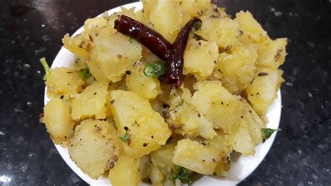 Sada Aloo Tarkari Potato Curry Bengali Style Aloo Chorchori Recipe