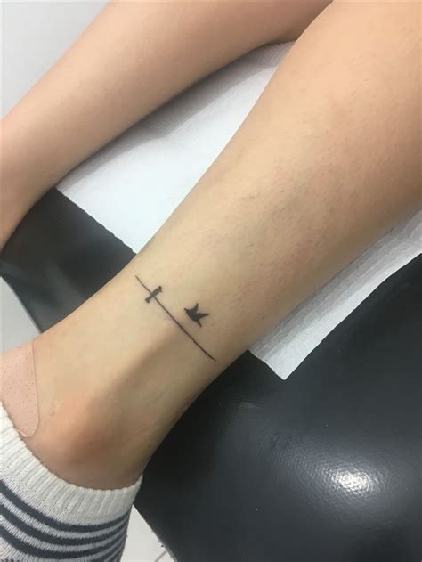 Fine Line Tattoo Tatuagem Fine Line Tatuagem Delicada Passarinho