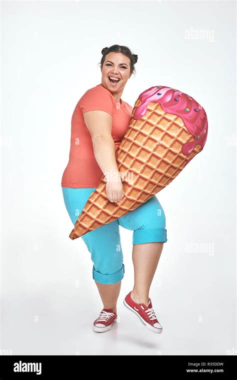 Chubby Brunette Hi Res Stock Photography And Images Alamy