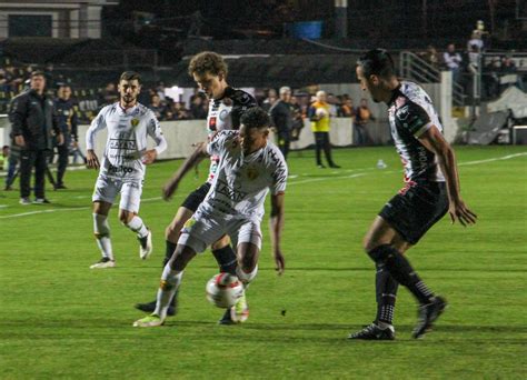 Brusque Pode Ser Rebaixado Diante Da Torcida Se Perder Para O