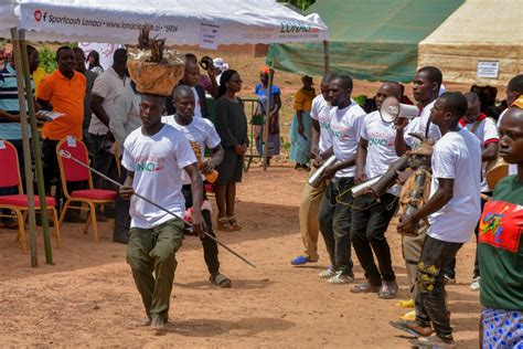 Caravane Du Social De La Fondation Lonaci Du Mat Riel M Dical Remis Au