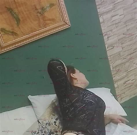 SEÑORA MILF RUBIA MASAJISTA EN CONTRY