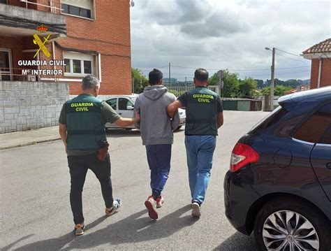 Detenidos Dos J Venes Por Robar Cable De Alumbrado P Blico En